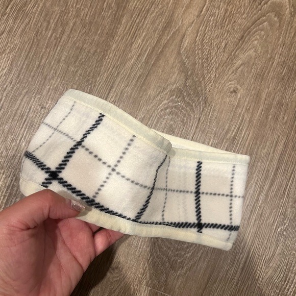 💛 $3 if bundle- Infinity scarf - Picture 4 of 5